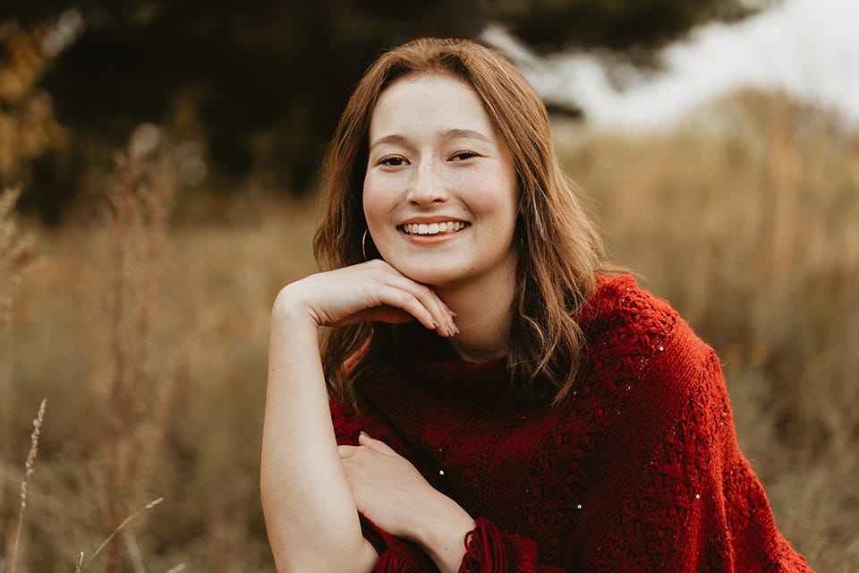 Isabella Groene Senior Photos, cover photo